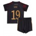 Billige Tyskland Leroy Sane #19 Børnetøj Udebanetrøje til baby VM 2022 Kortærmet (+ korte bukser)